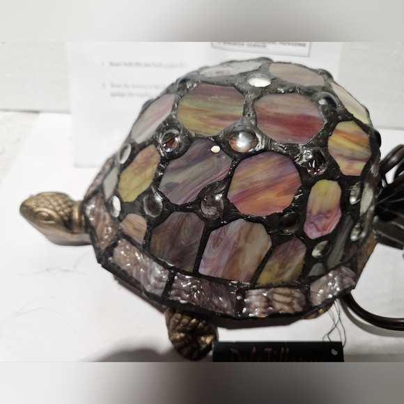 Dale Tiffany Spice Turtle Stained Glass Lamp - Picture 9 of 14